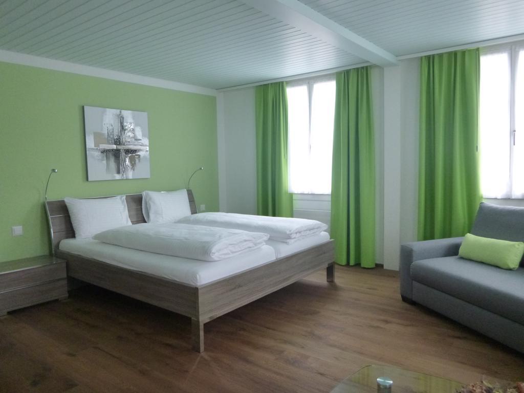 Hotel Metzgern ザルネン エクステリア 写真