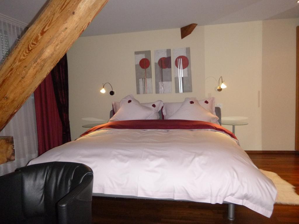 Hotel Metzgern ザルネン エクステリア 写真