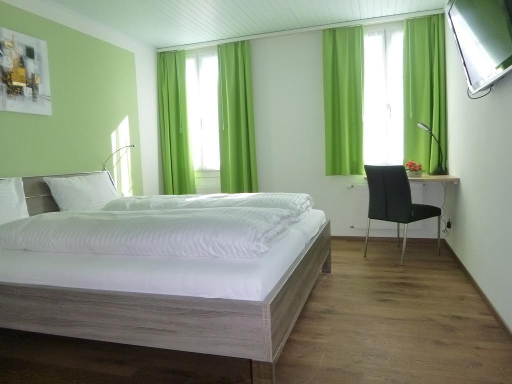 Hotel Metzgern ザルネン エクステリア 写真