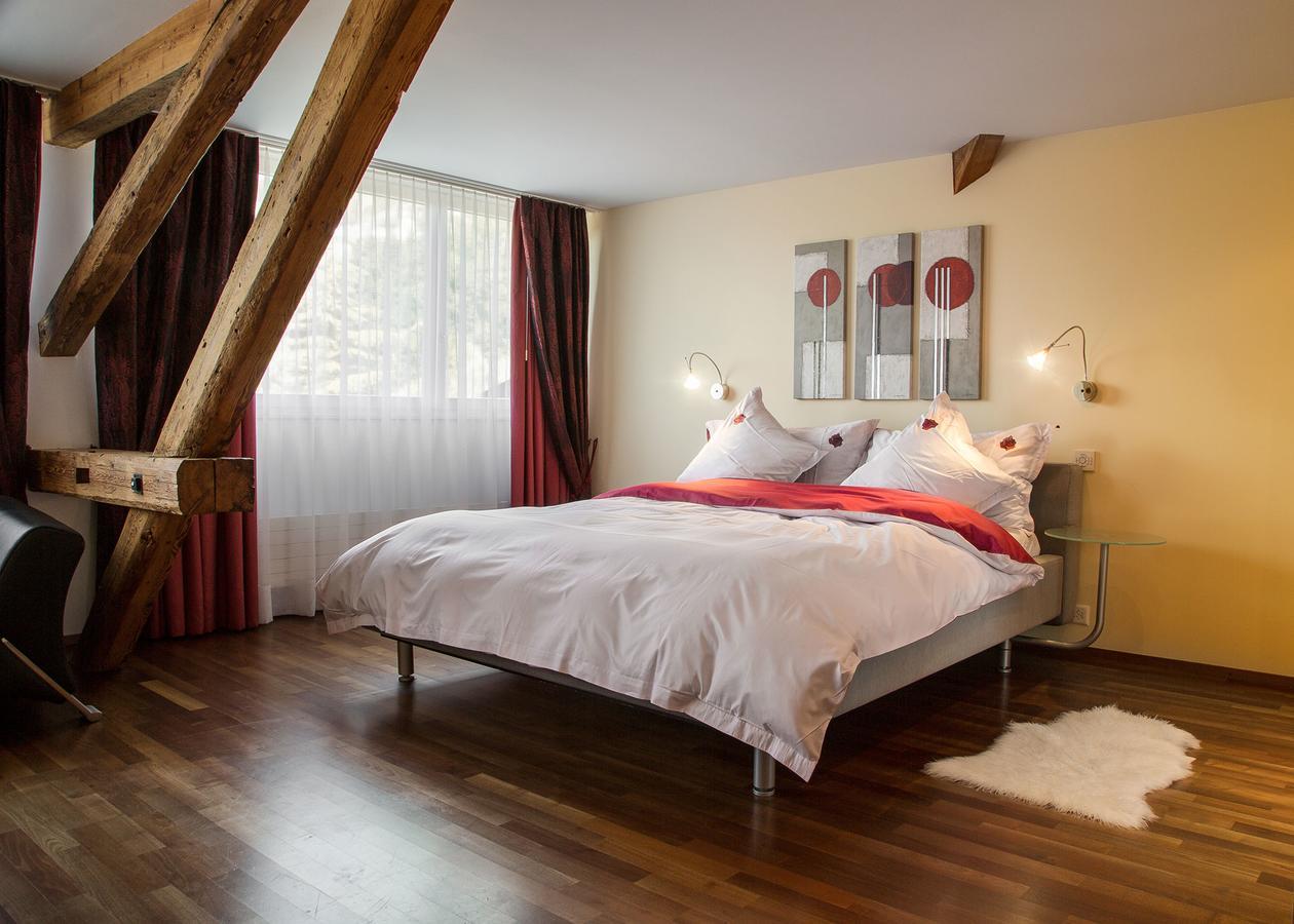 Hotel Metzgern ザルネン エクステリア 写真
