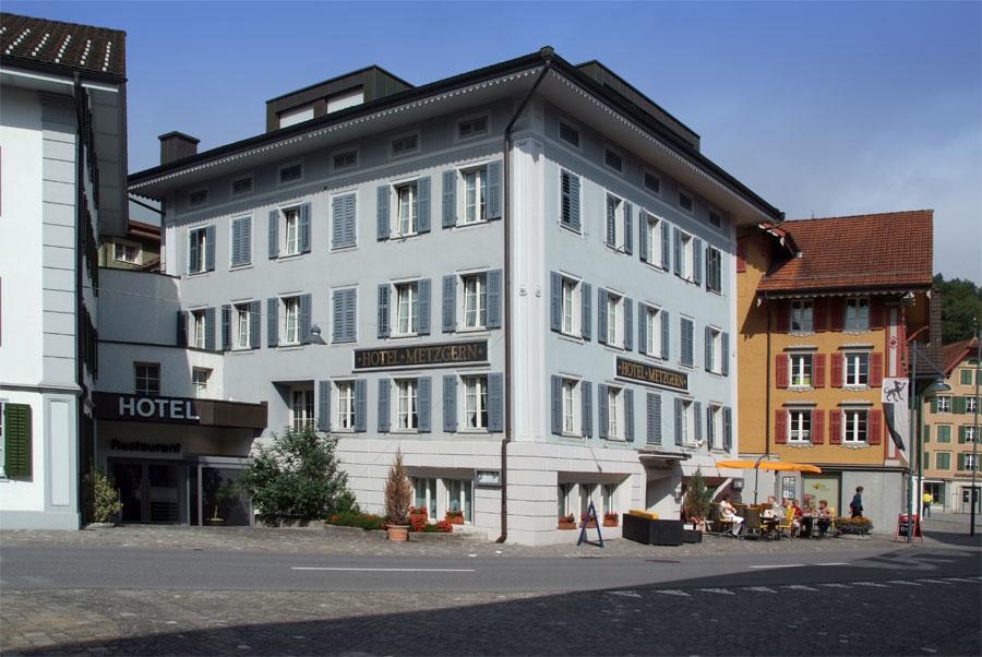 Hotel Metzgern ザルネン エクステリア 写真